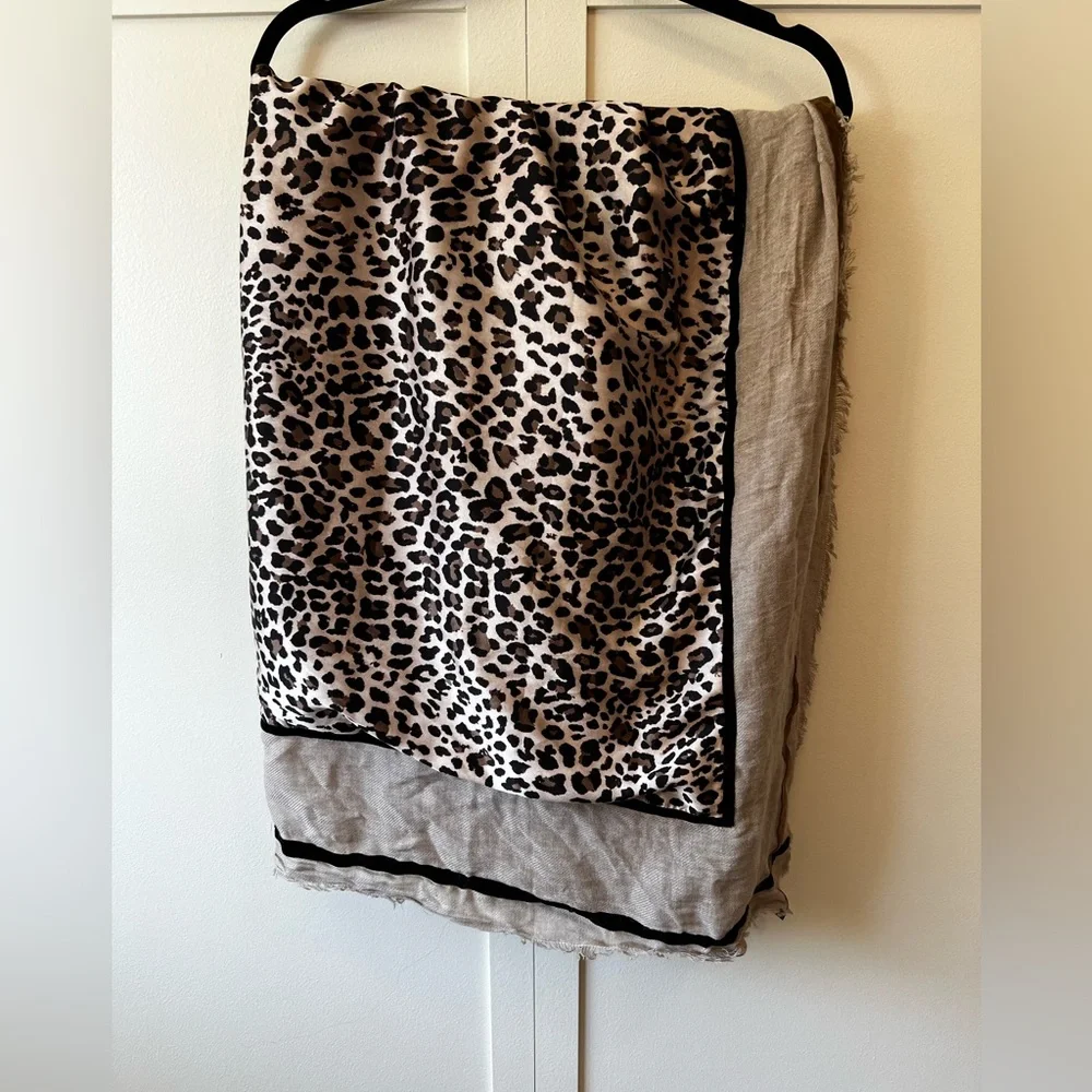 Marella Women’s Leopard Square‎ Neckerchief Scarf